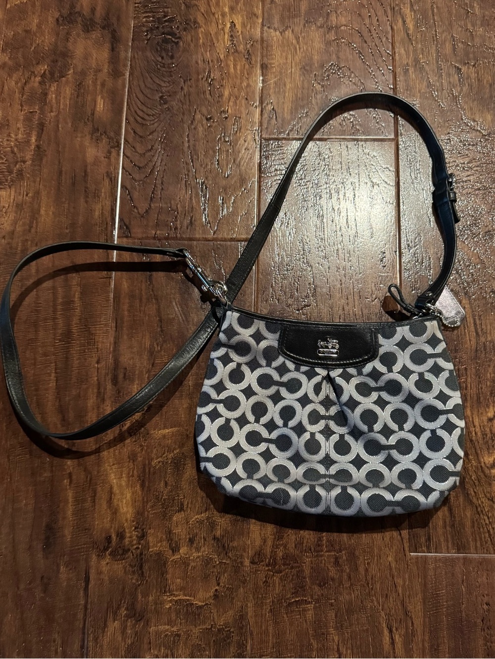 Coach Madison Op Art Swingpack Crossbody Bag Signature "C"